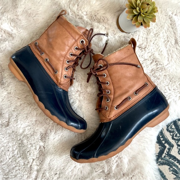 Sperry Shoes - Sperry Top-Sider Saltwater Leather duck boots 9